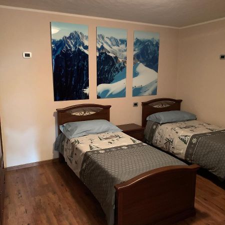 La Maison De Deni Aymavilles Luaran gambar